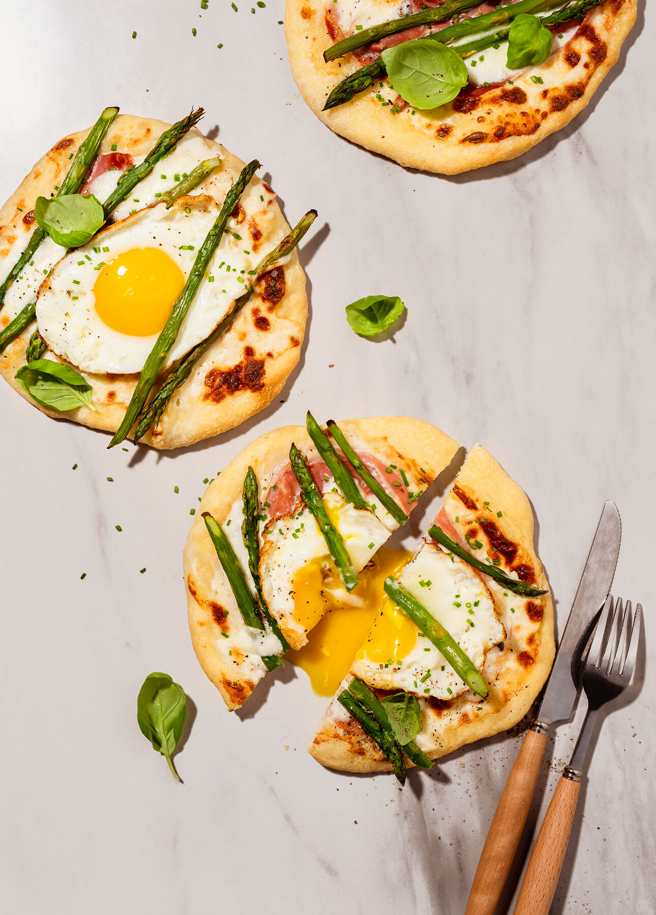 Breakfast Pizza from Scratch // FoodNouveau.com