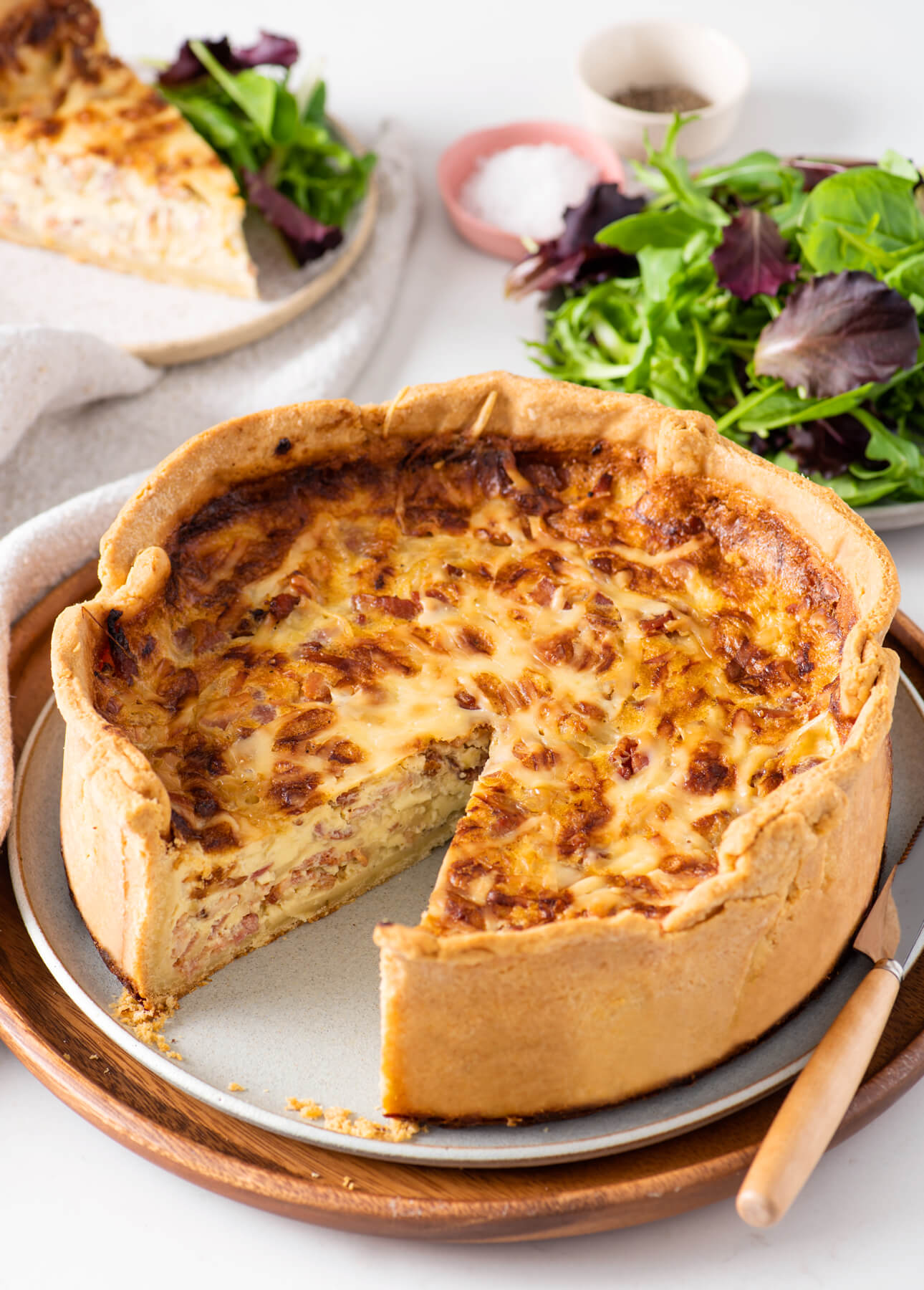 How to Make Classic Quiche Lorraine // FoodNouveau.com