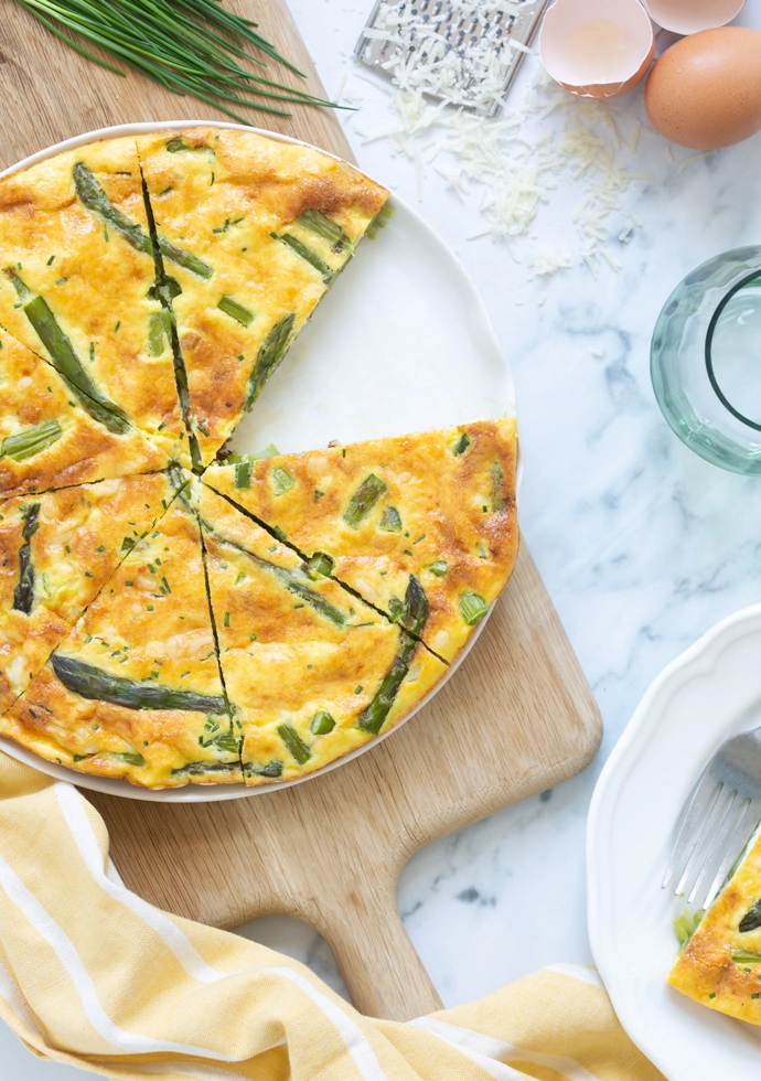 Asparagus Frittata by The Petite Cook // FoodNouveau.com