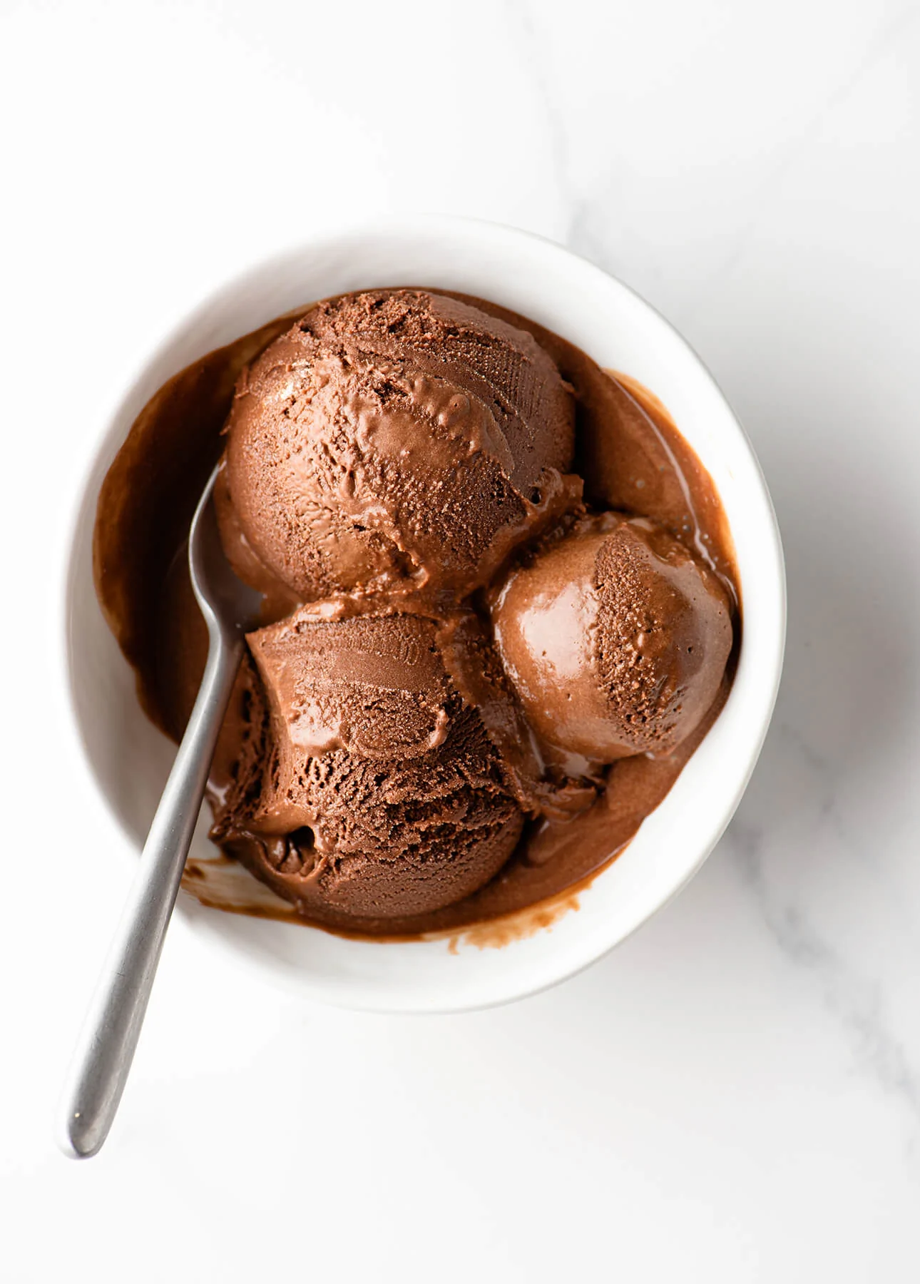 Dark Chocolate Gelato // FoodNouveau.com