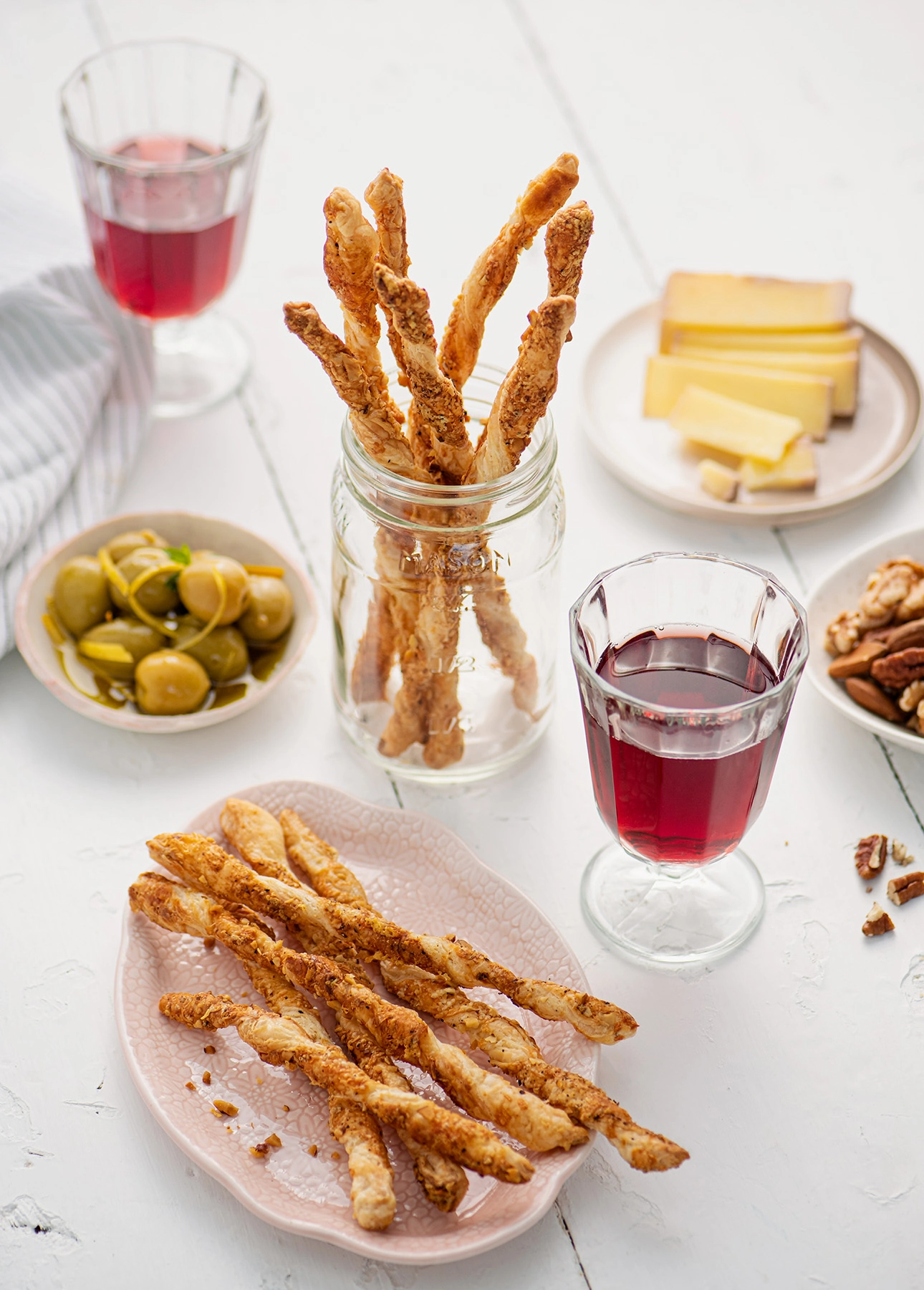 Easy Cheese Straws (Pailles au fromage) // FoodNouveau.com