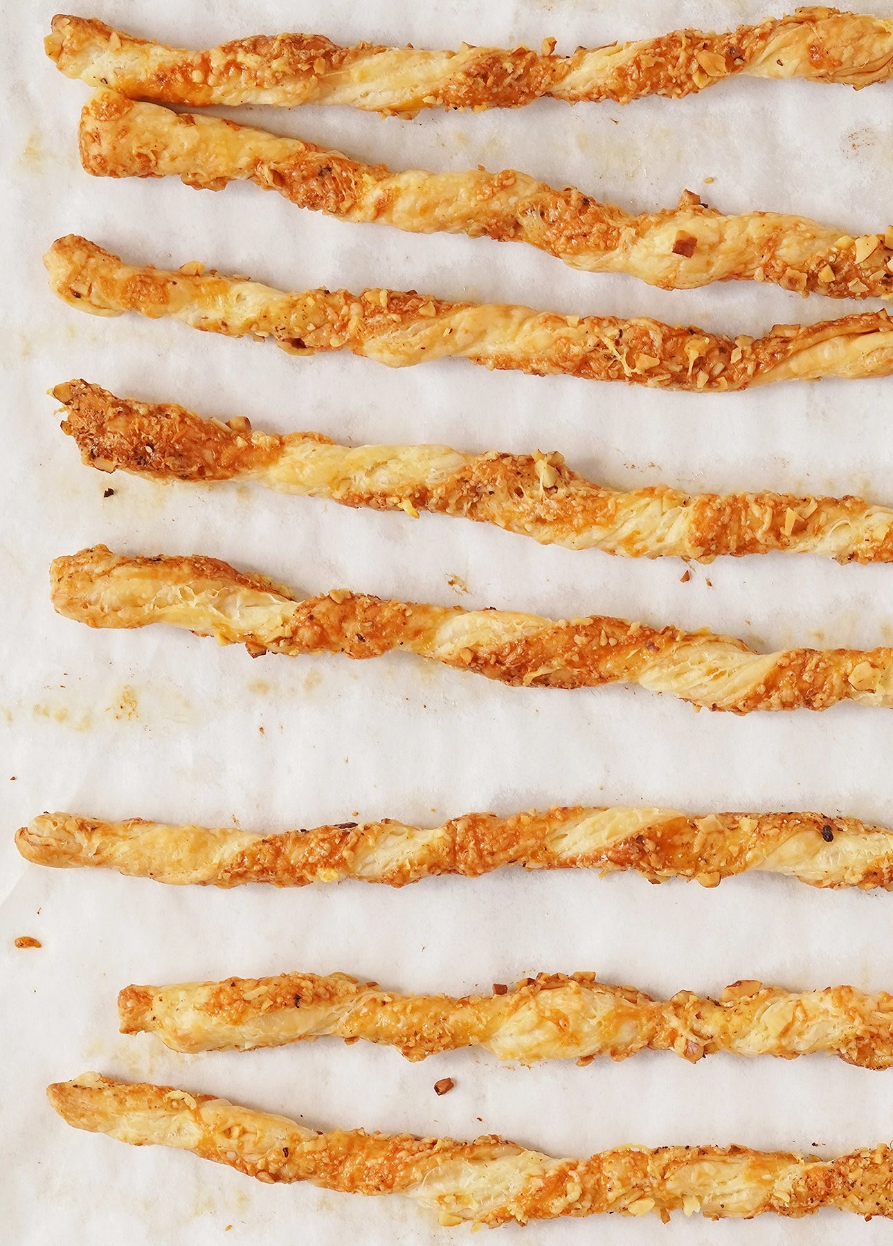 Easy Cheese Straws (Pailles au fromage) // FoodNouveau.com