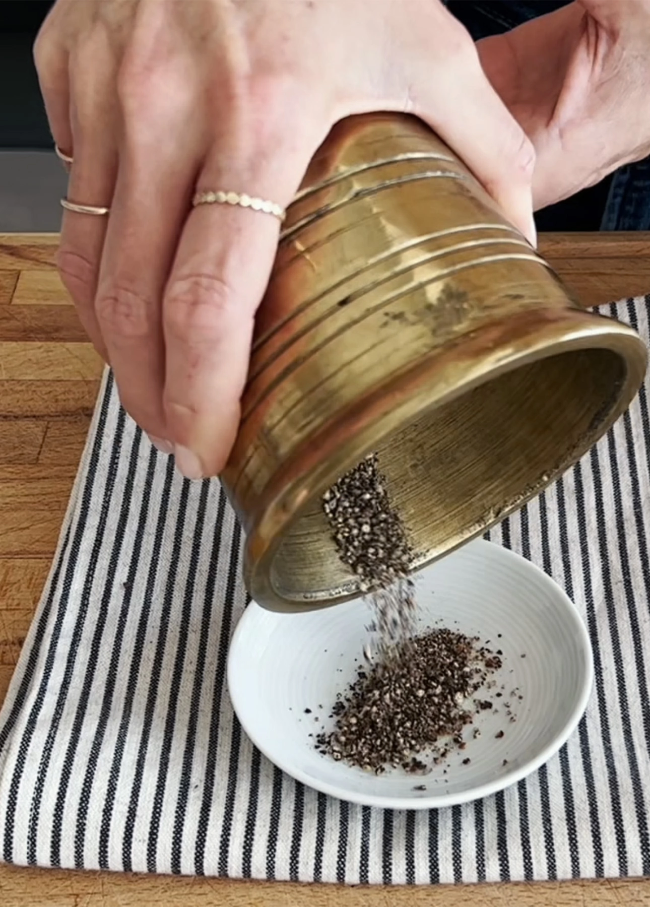 Coarsely ground black pepper produces the best flavor and texture in Cacio e Pepe pasta // FoodNouveau.com